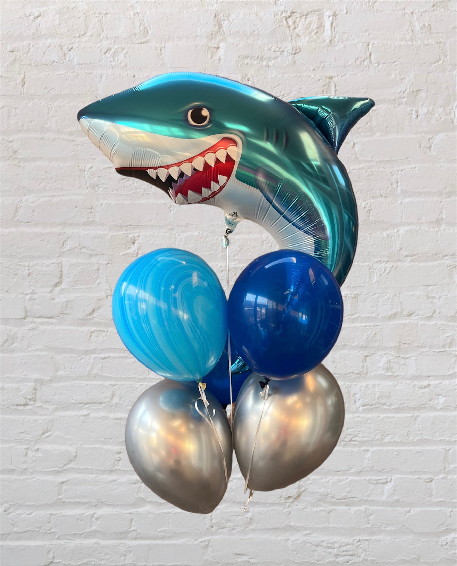 Shark Balloon Bouquet – The Party Scene
